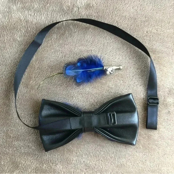Spotted Black & Cobalt Luxury Leather Feather Bowtie and Lapel Pin Set Italy - Picture 3 of 5